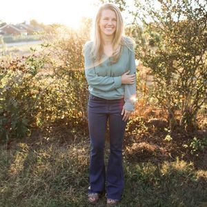 Meet your Posher, Lee